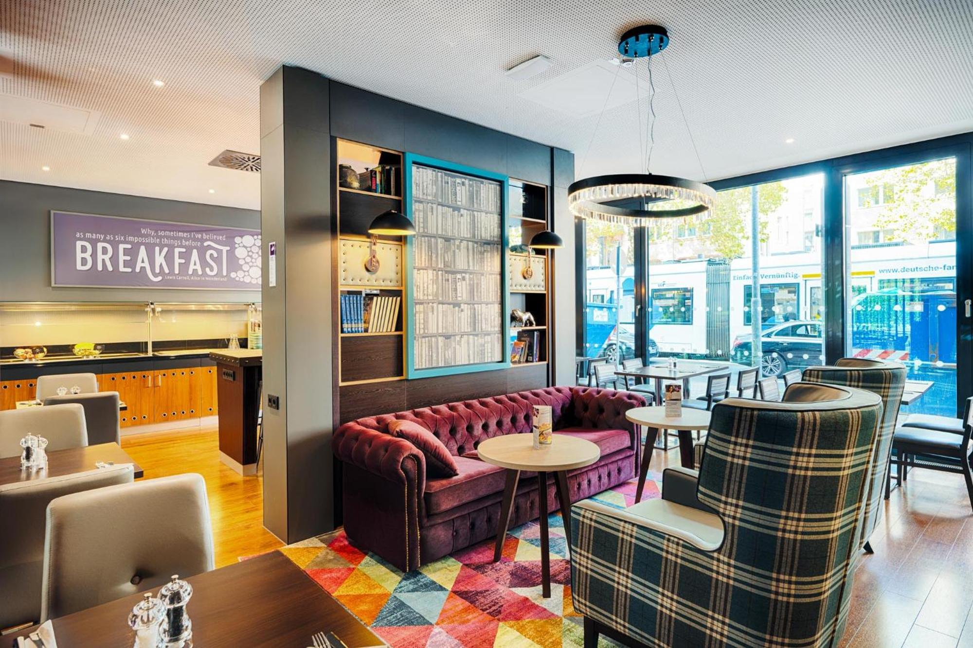 Hotel Premier Frankfurt Europaviertel 3*