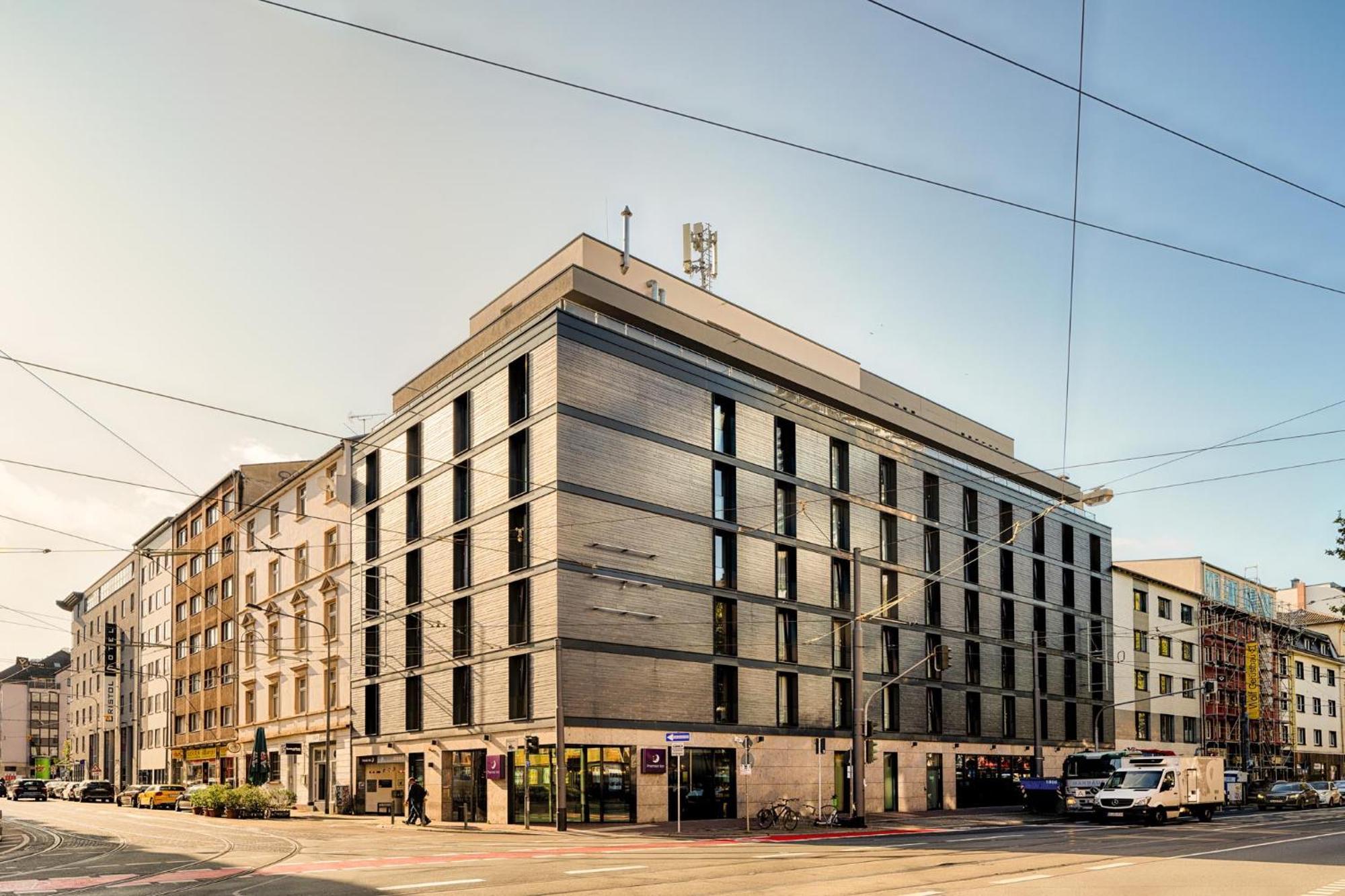 Premier Frankfurt Europaviertel 3*